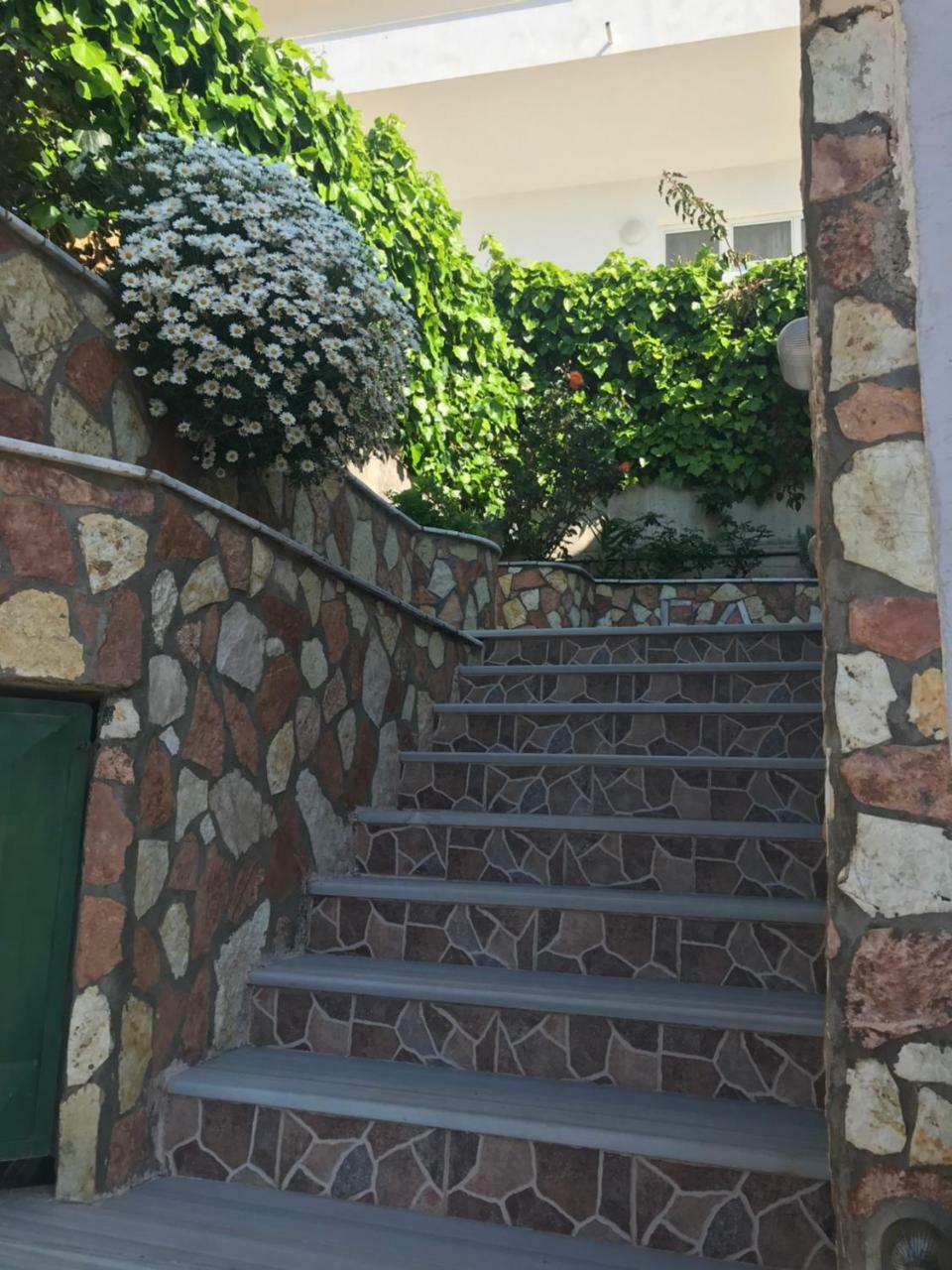 Vila Floban & Mirdar Koshi Sarandë Exteriér fotografie